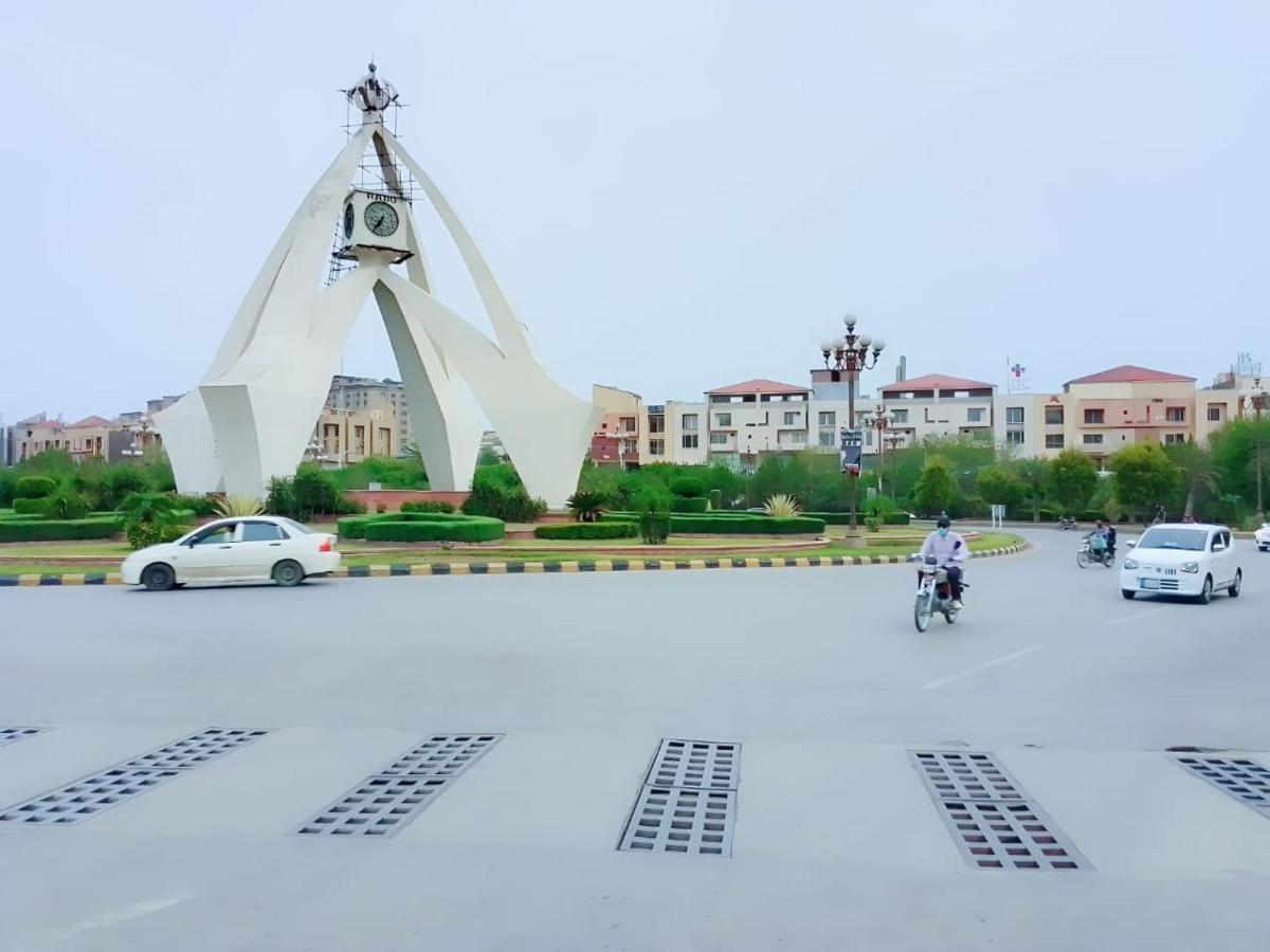 Space Luxury Rental Suites Rawalpindi Exterior foto